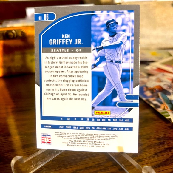 Ken Griffey Jr MINT - Picture 2 of 3